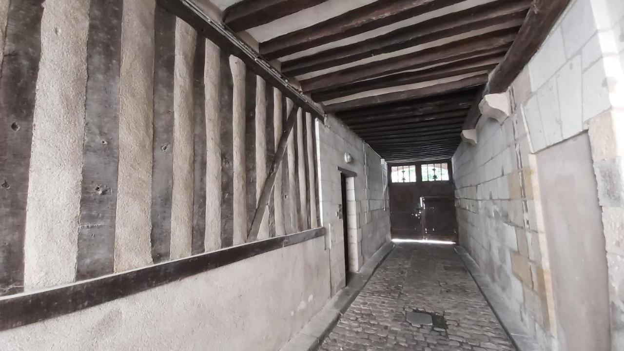 Appartement Centre Vieux Tours Dans Immeuble Historique 3P Eksteriør billede