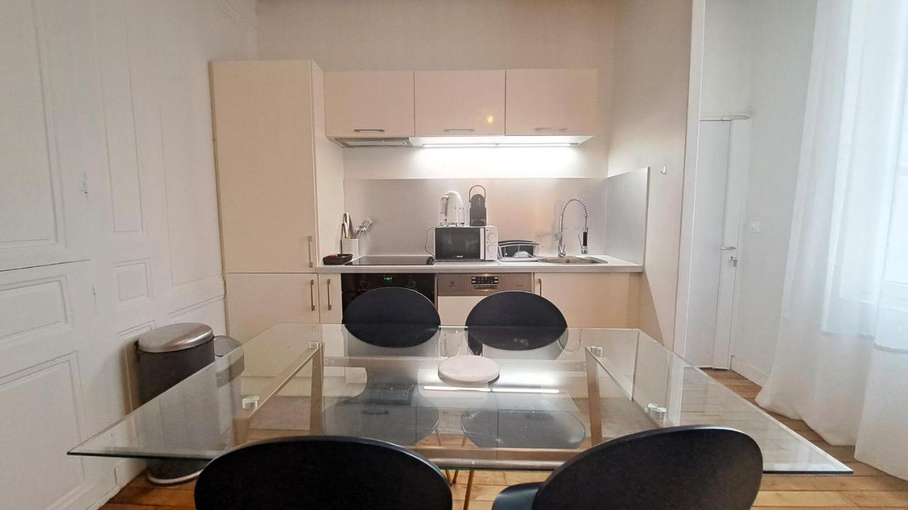 Appartement Centre Vieux Tours Dans Immeuble Historique 3P Eksteriør billede