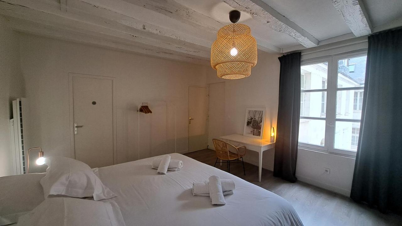 Appartement Centre Vieux Tours Dans Immeuble Historique 3P Eksteriør billede